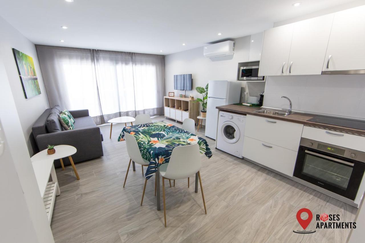 Roses Apartments Tropical Loft Vista Mar Lateral Eksteriør billede