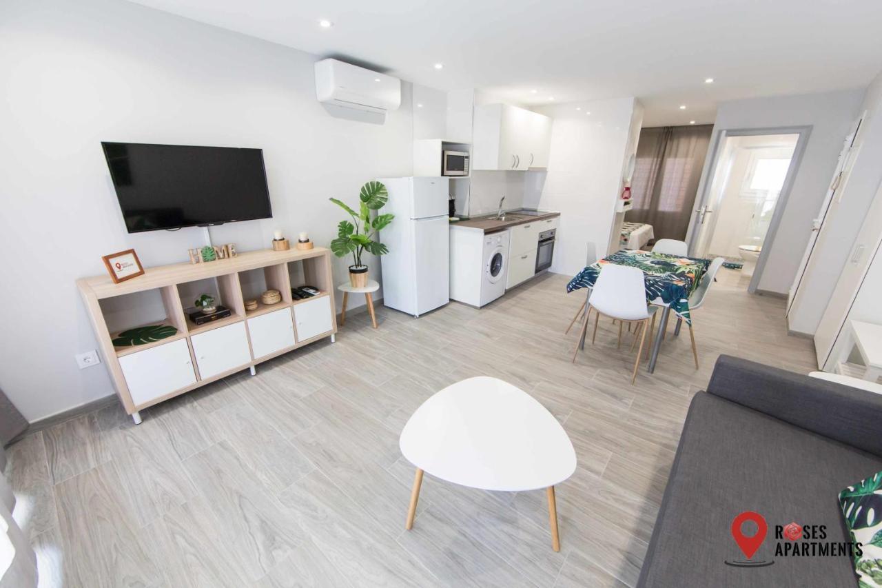 Roses Apartments Tropical Loft Vista Mar Lateral Eksteriør billede