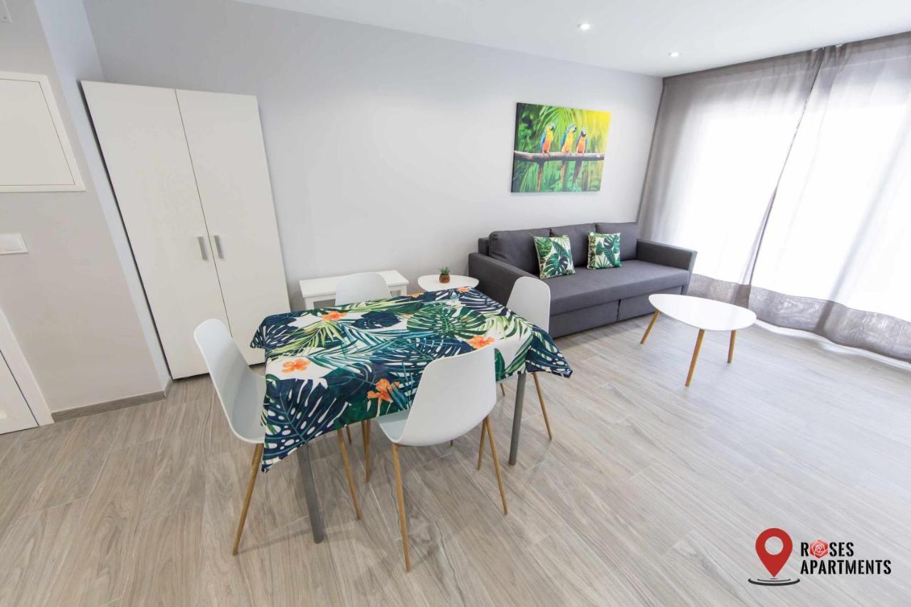 Roses Apartments Tropical Loft Vista Mar Lateral Eksteriør billede